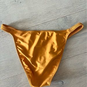 Madewell bikini bottom/ small/ tags attached, hygiene liner
